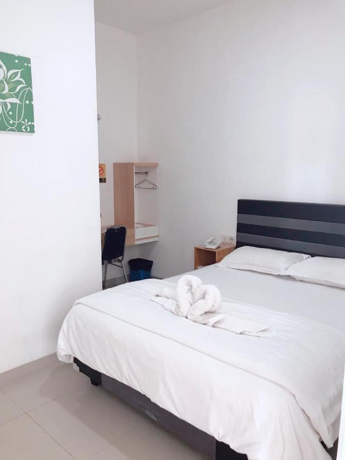 Jaya Sakti Hotel Blora Bagian luar foto